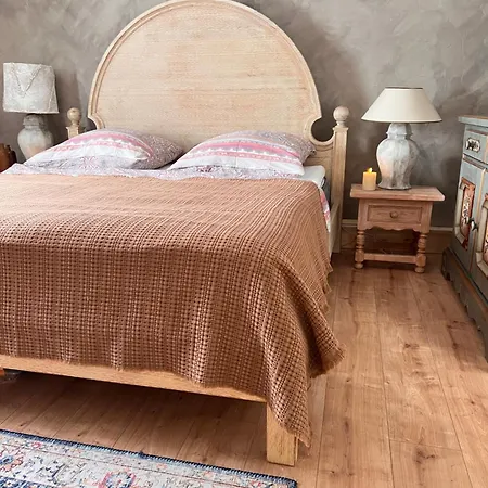 Charmante Design-ferienwohnung No5 דירה *